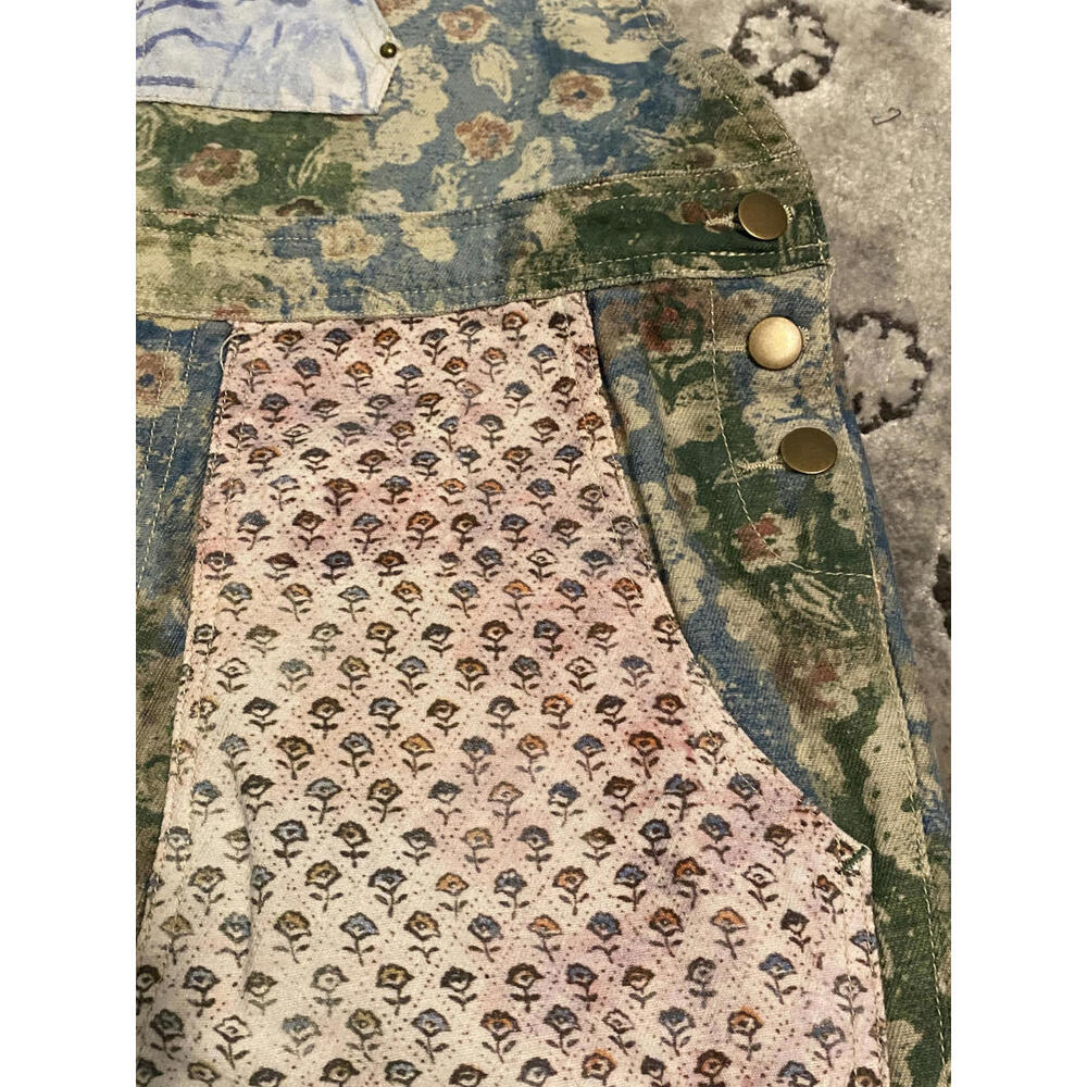 Easel Laney Mae Floral Patchwork Women's Overalls Washed Print Large - Picture 3 of 8